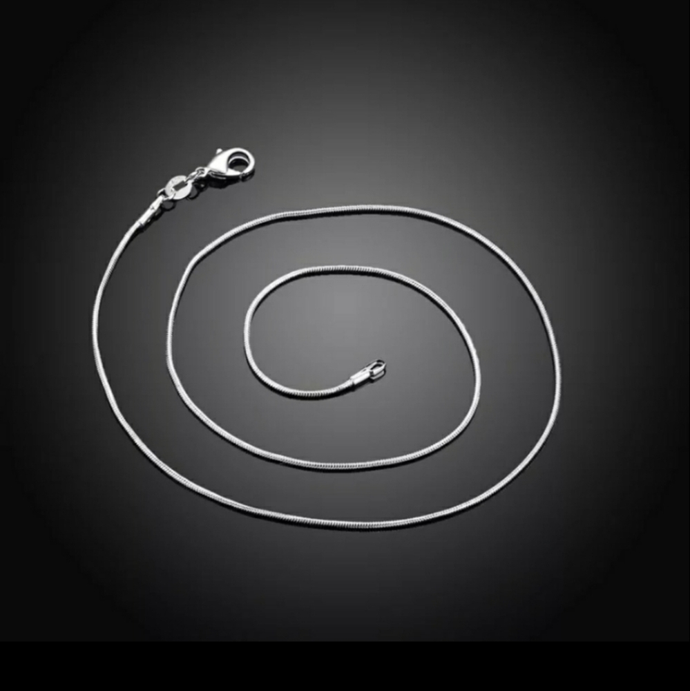 Silver color neckless